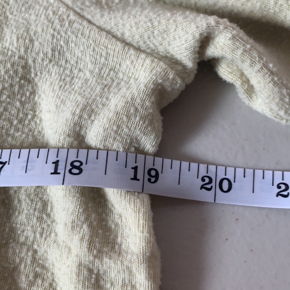 Wildfox soft crewneck “Happy” sweater - Medium - Picture 7 of 8